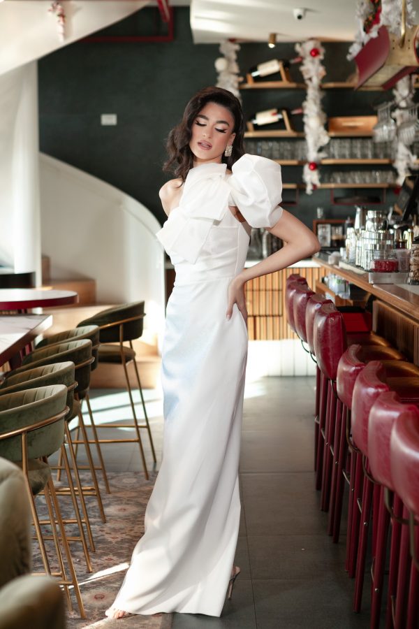 Λευκό Φόρεμα  με Εντυπωσιακό Φιόγκο - Εκλεπτυσμένη Εμφάνιση