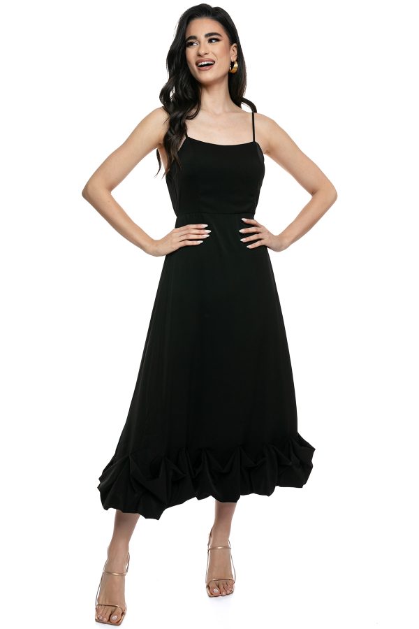 Μαύρο Καλοκαιρινό Φόρεμα με Ρομαντικό Βολάν στο Τελείωμα