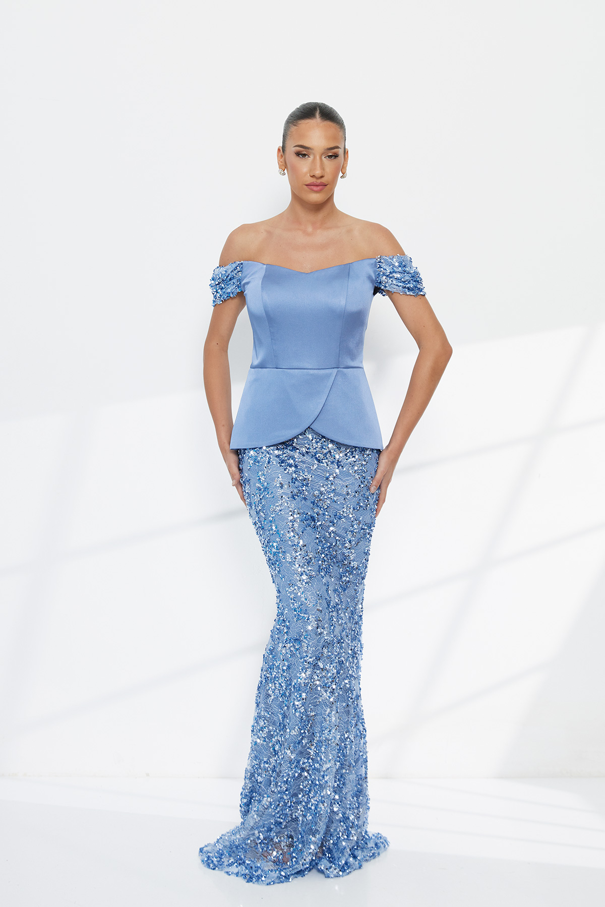 Γυναικείο Maxi Φόρεμα Βραδινό με Παγιέτες – Strapless Σχέδιο – Elegant – Glam Look